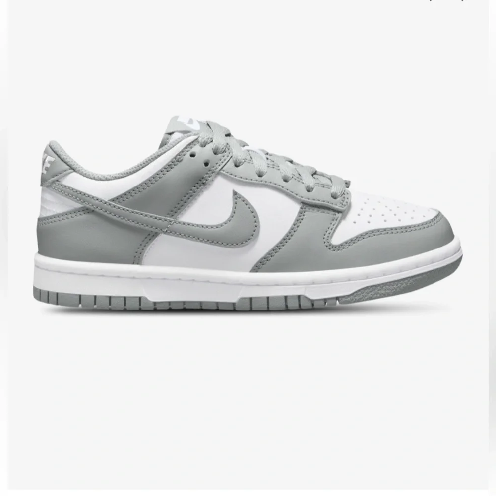 Nike Dunk Low Boys' Grade School Sneakers Grey and White. Size 6Y.